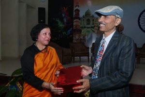Felicitation of Vineet Raj Kapoor SXILL Founder at APS Chandimandir - Career Fest 2022 2